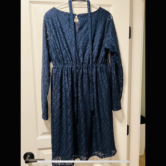 ✨HP!✨ASOS Maternity Navy Lace Midi Dress Size L - Picture 6 of 8